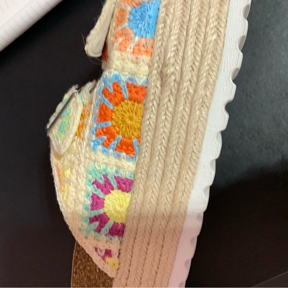 Dirty laundry, crocheted, sandals, size 9 - Picture 5 of 13